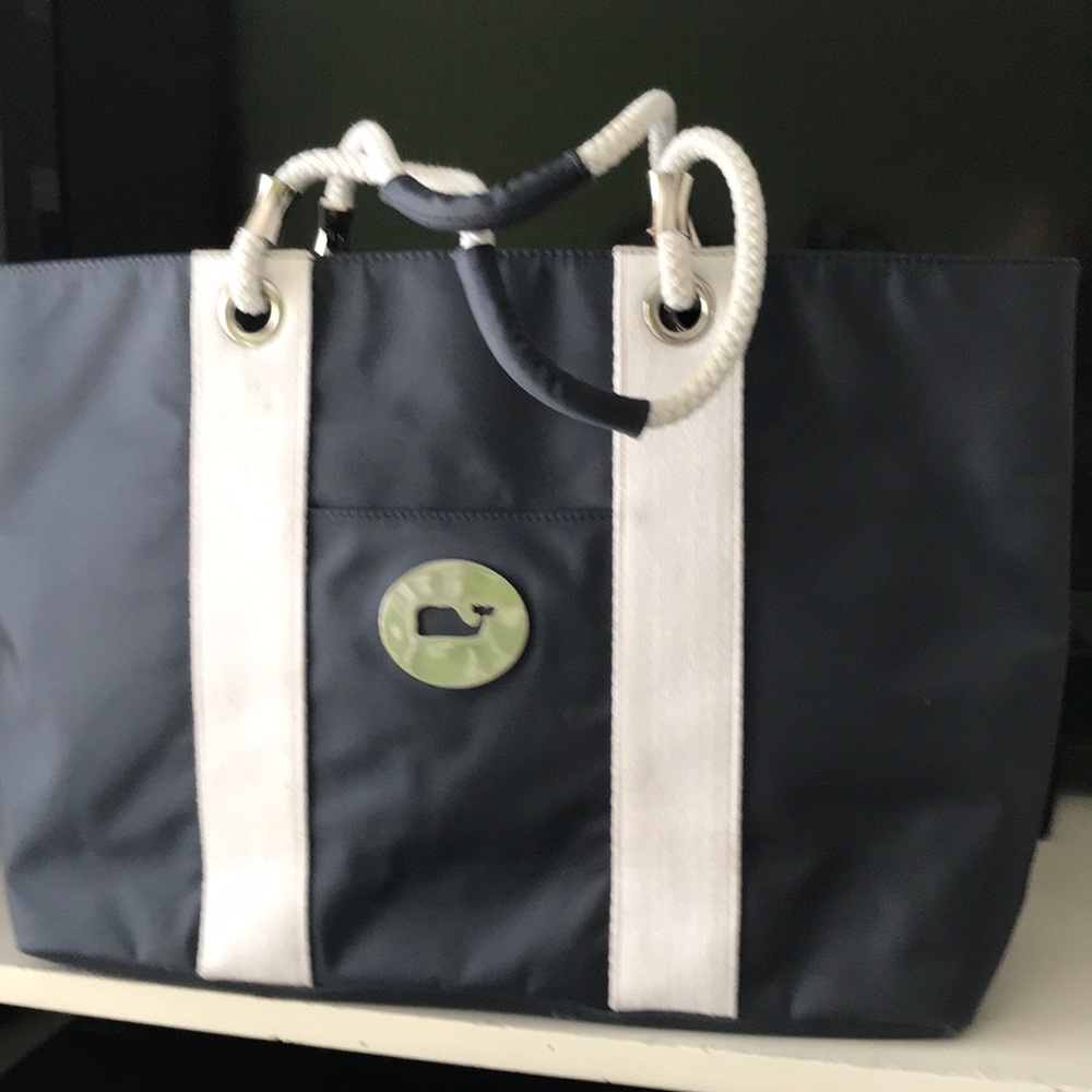 Tote Bag. Vineyard Vines navy white